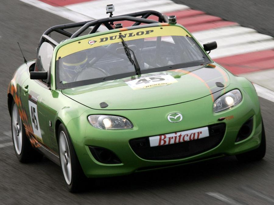  Mazda MX-5 GT Race Car 2011 года  (фото 18 из 27)